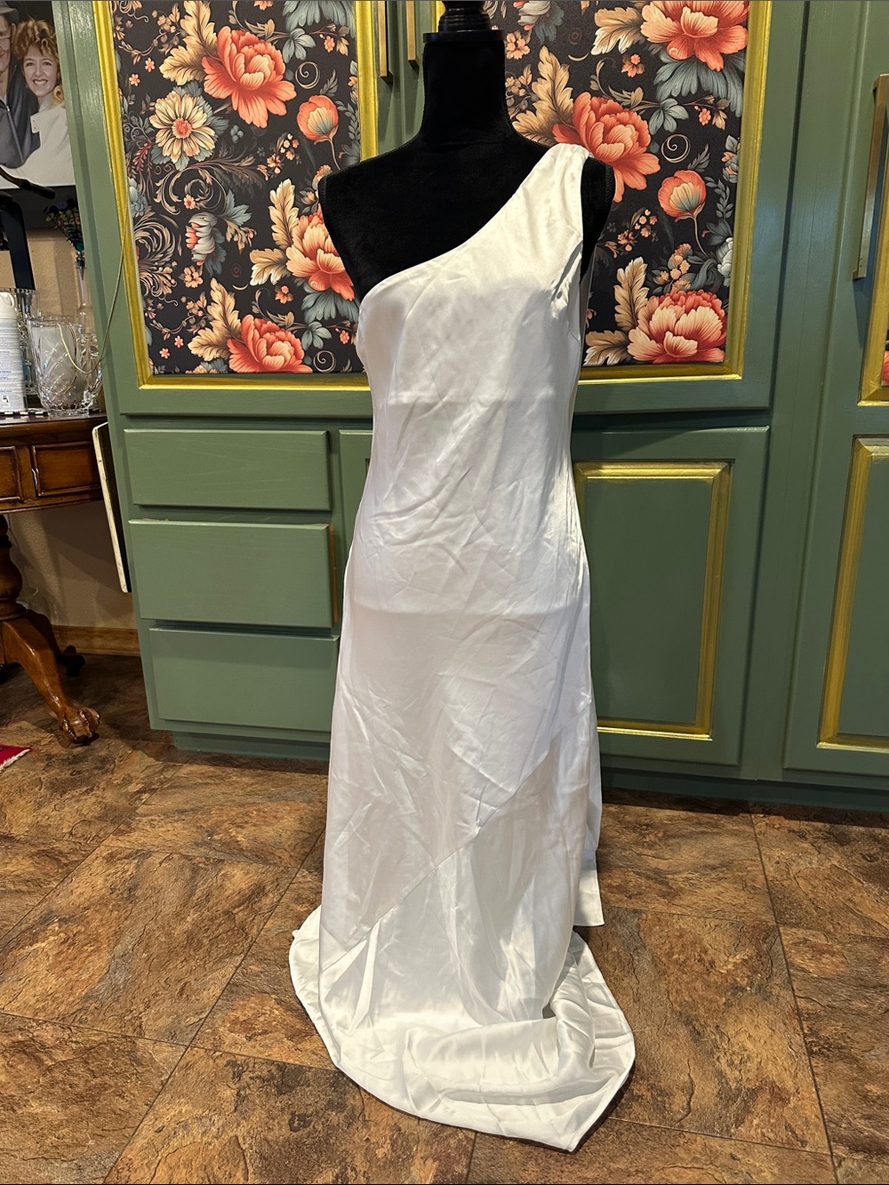 Altar'd State One-Shoulder Satin White Gown